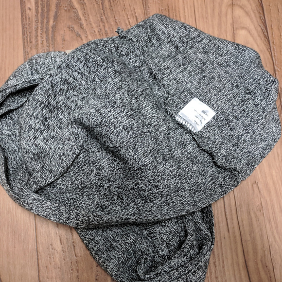 NWT 2pcs set of Scarf and Beanie Unisex - Picture 5 of 8